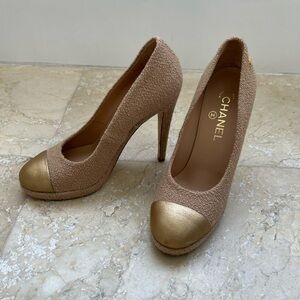 Chanel pumps